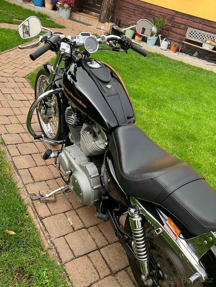 Harley-Davidson Sportster XL 883 Custom - 2