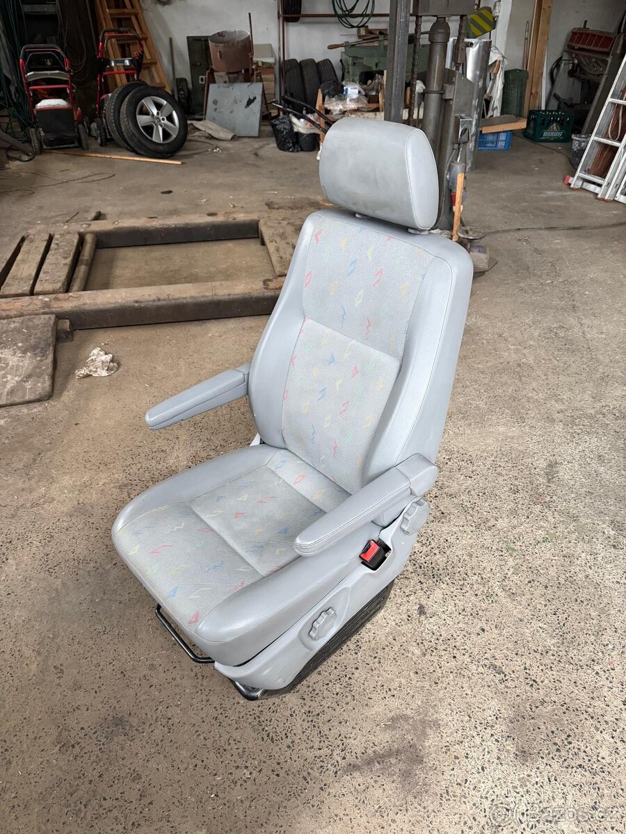 Sedačka VW Transporter T5 - 2