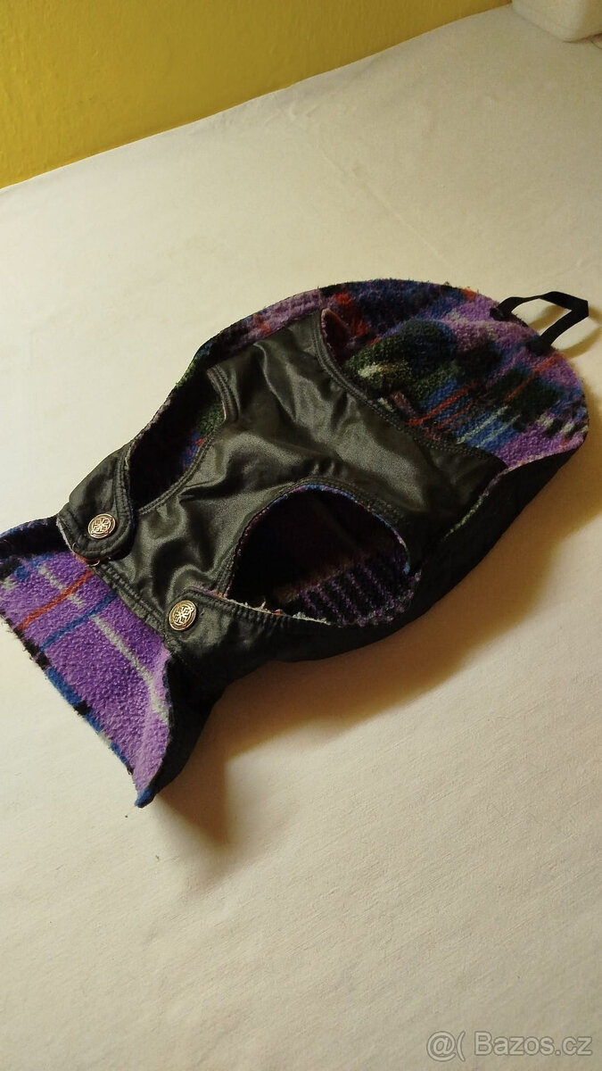 Obleček pro psa - motiv tlapky - 2