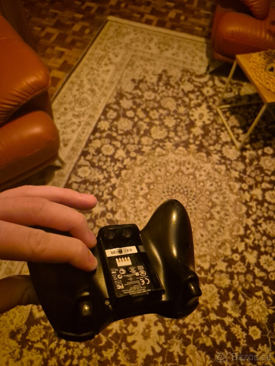 OVLADAČ XBOX360 - 2