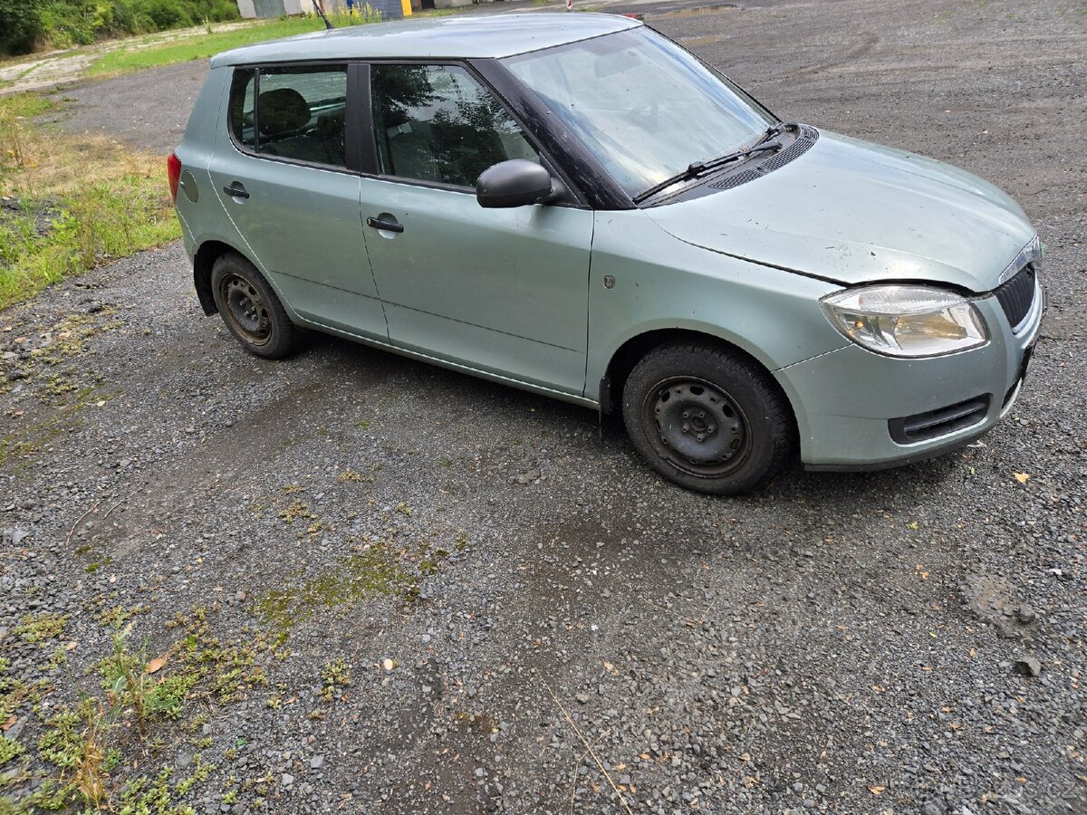 Škoda Fabia II - 2