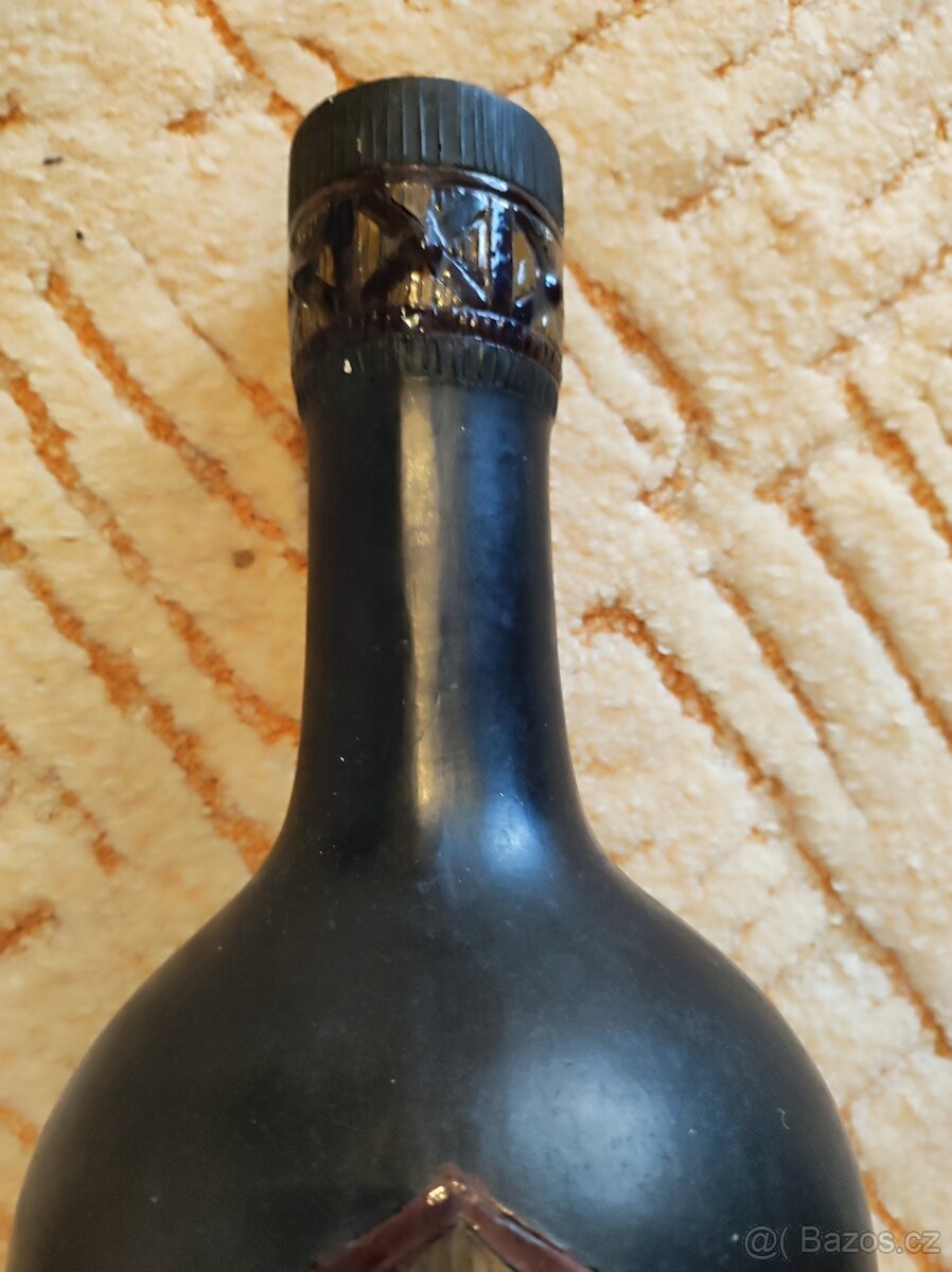 Stará keramická váza - 2