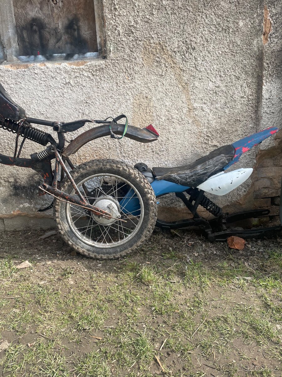 Jawa pionýr (cross) - 2