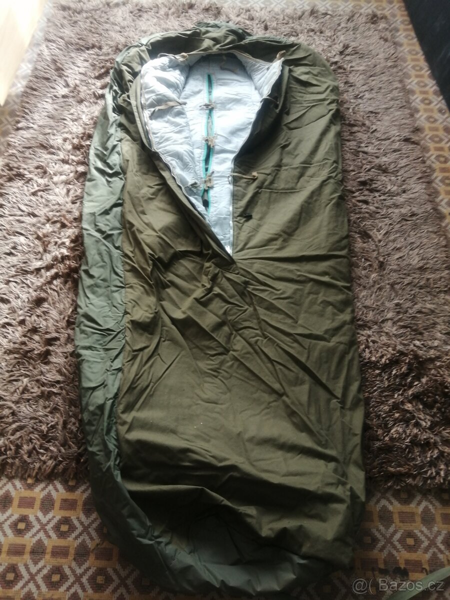 Spacák dustojnicky - 2