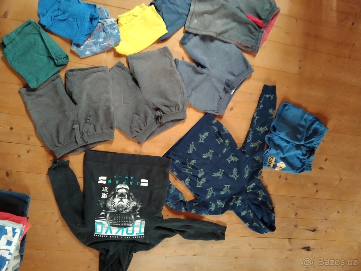 28ks oblečení 134-140 - 2