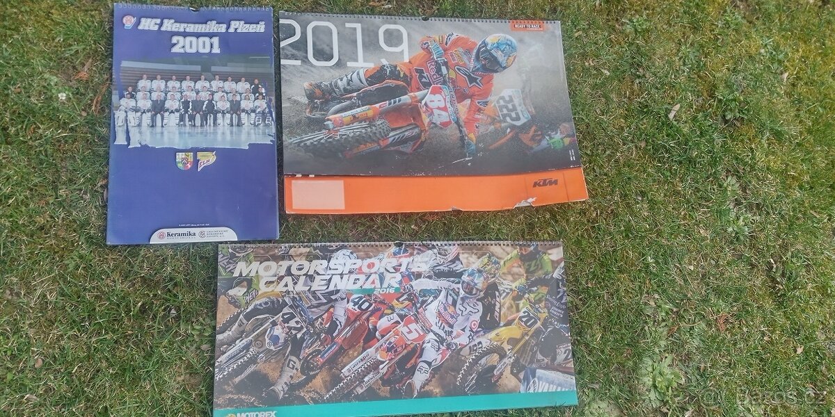 Staré nástěnné kalendáře. - 2