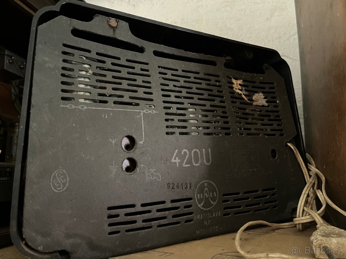 Tesla 420U retro rádio - 2