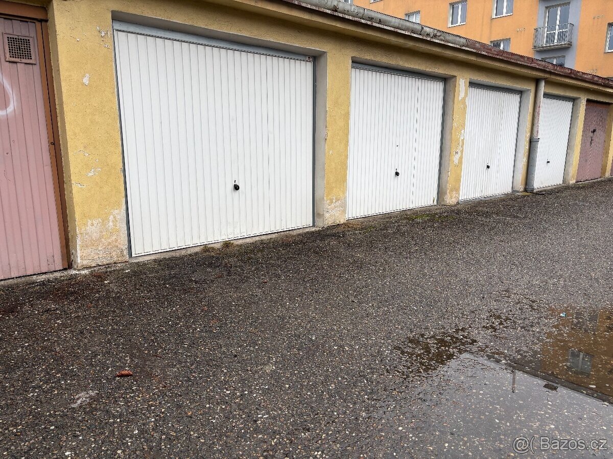 Družstevní garáž centrum Olomouce - 2