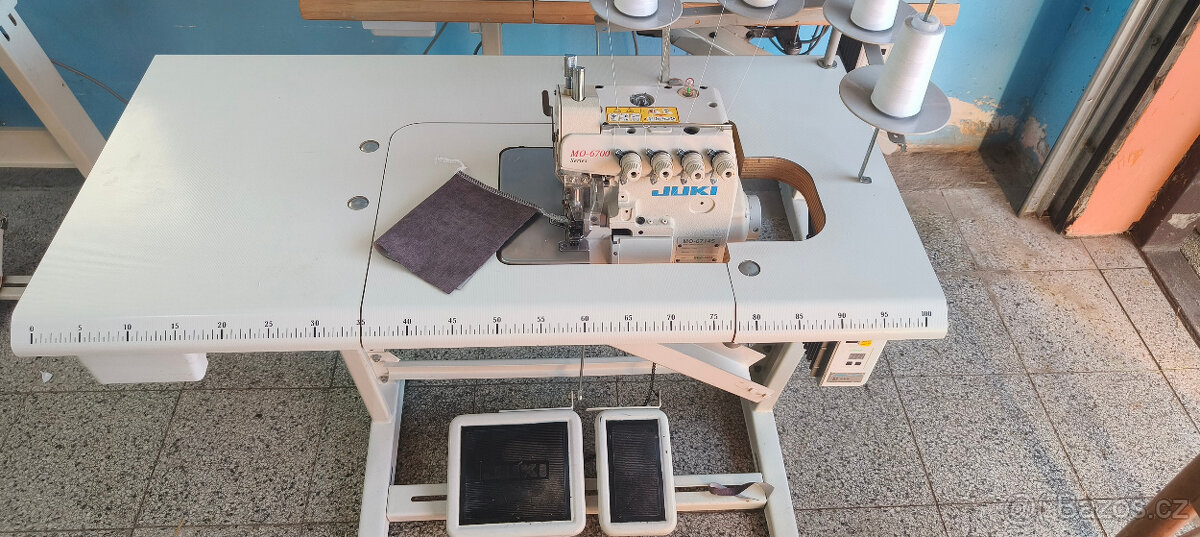 Průmyslový 4 nitny overlock JUKI MO-6714s - 2