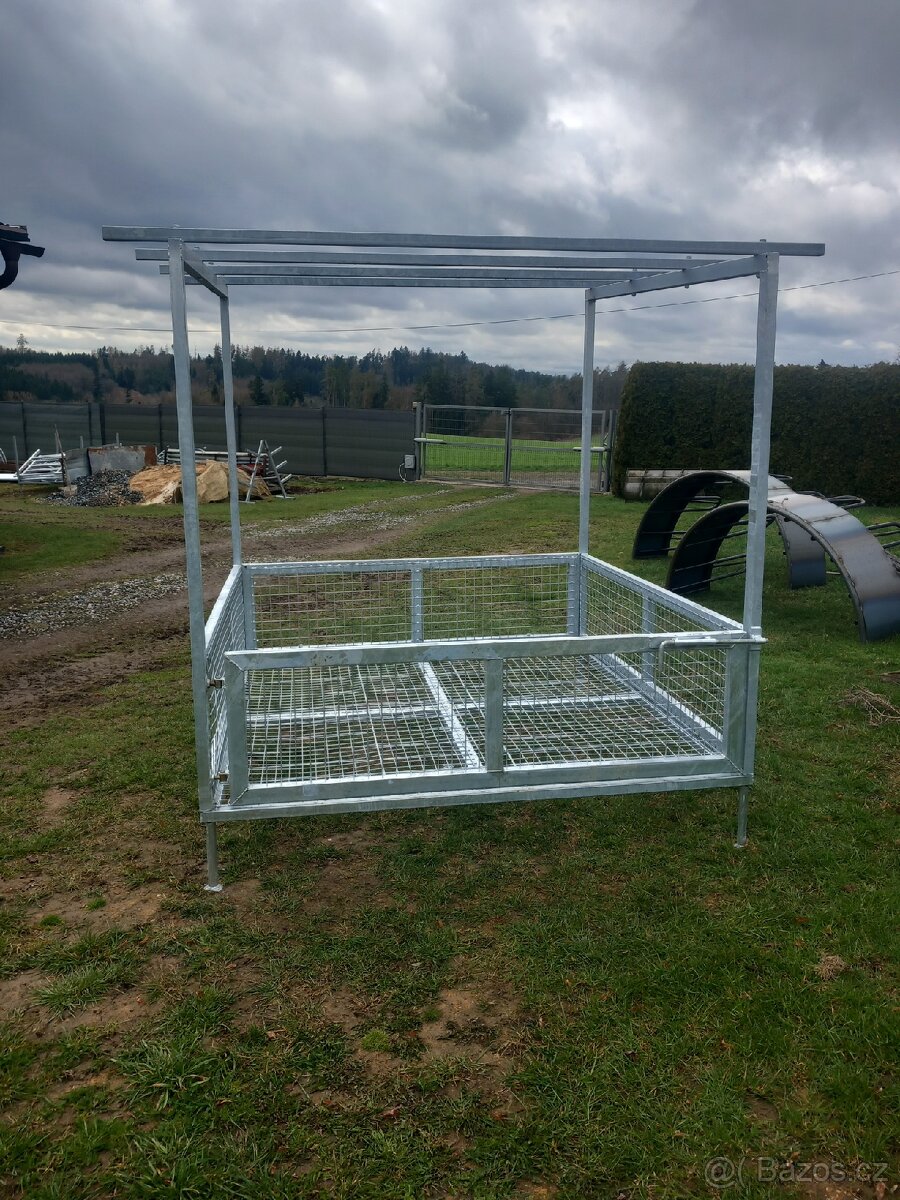 Čtvercové příkrmiště - 2