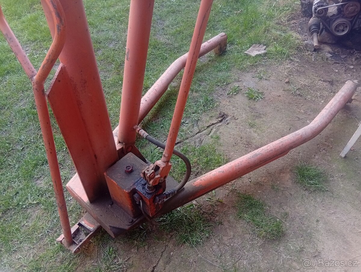 Servisní zvedák - žirafa - 2