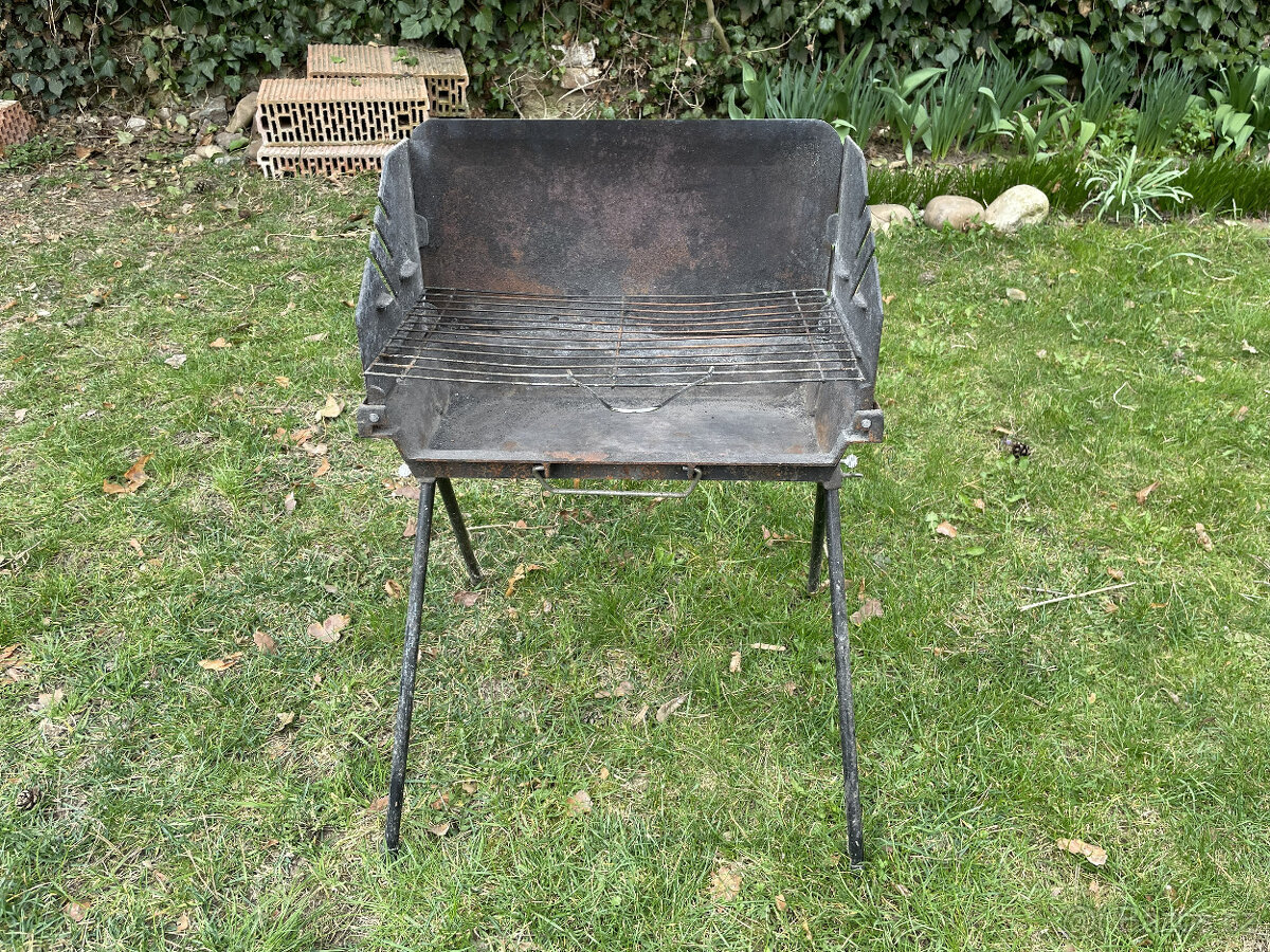 Skládací GRIL - 2
