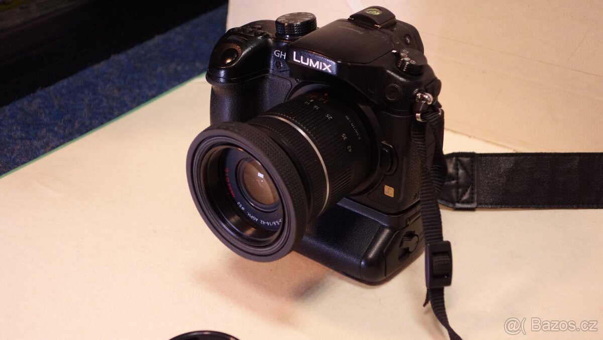 Panasonic Lumix GH3 - 2
