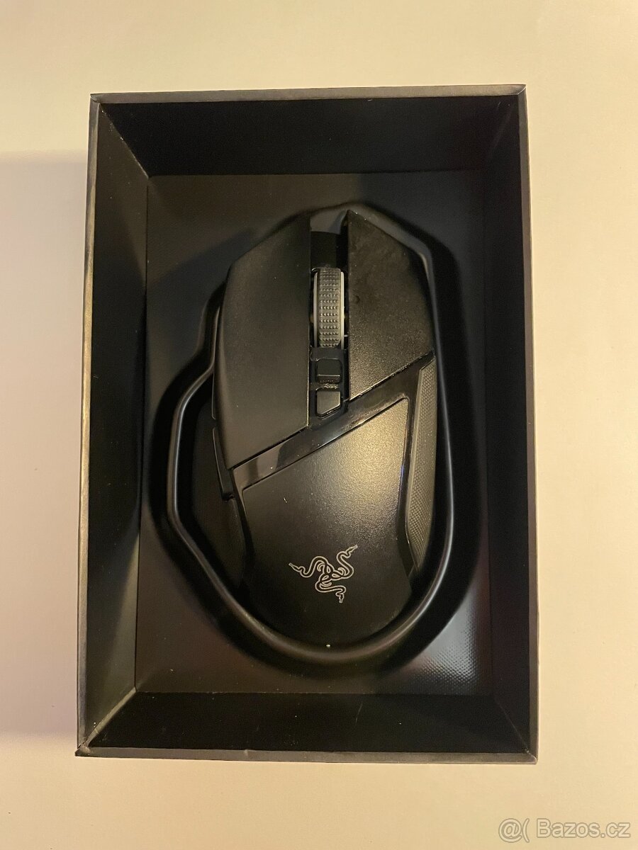 Herní myš Razer Basilisk V3 Pro - 2