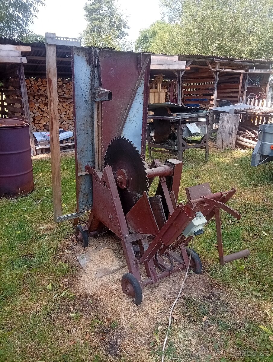 Cirkulární pila s kolébkou - 2