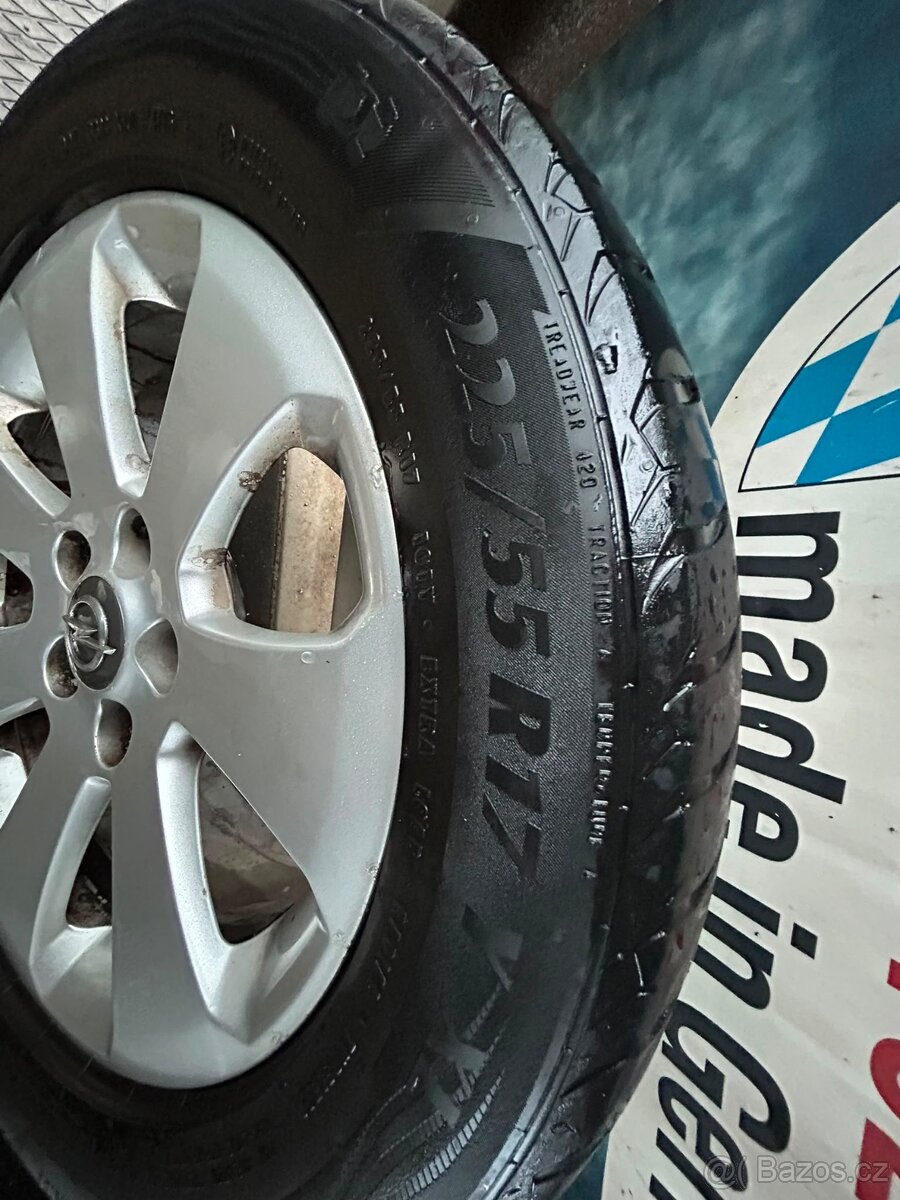 Kola Opel Insignila 2014 - 2