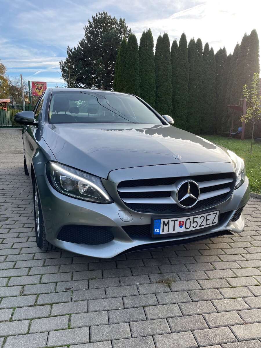 Mercedes C180d W205 - 2