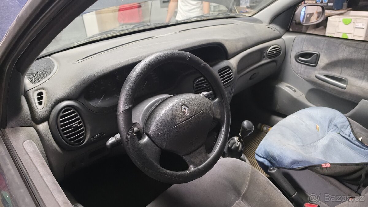 Renault Megane - 2