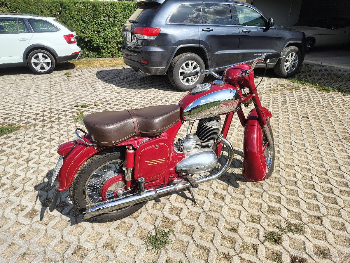 Jawa 250 353 kývačka - 2