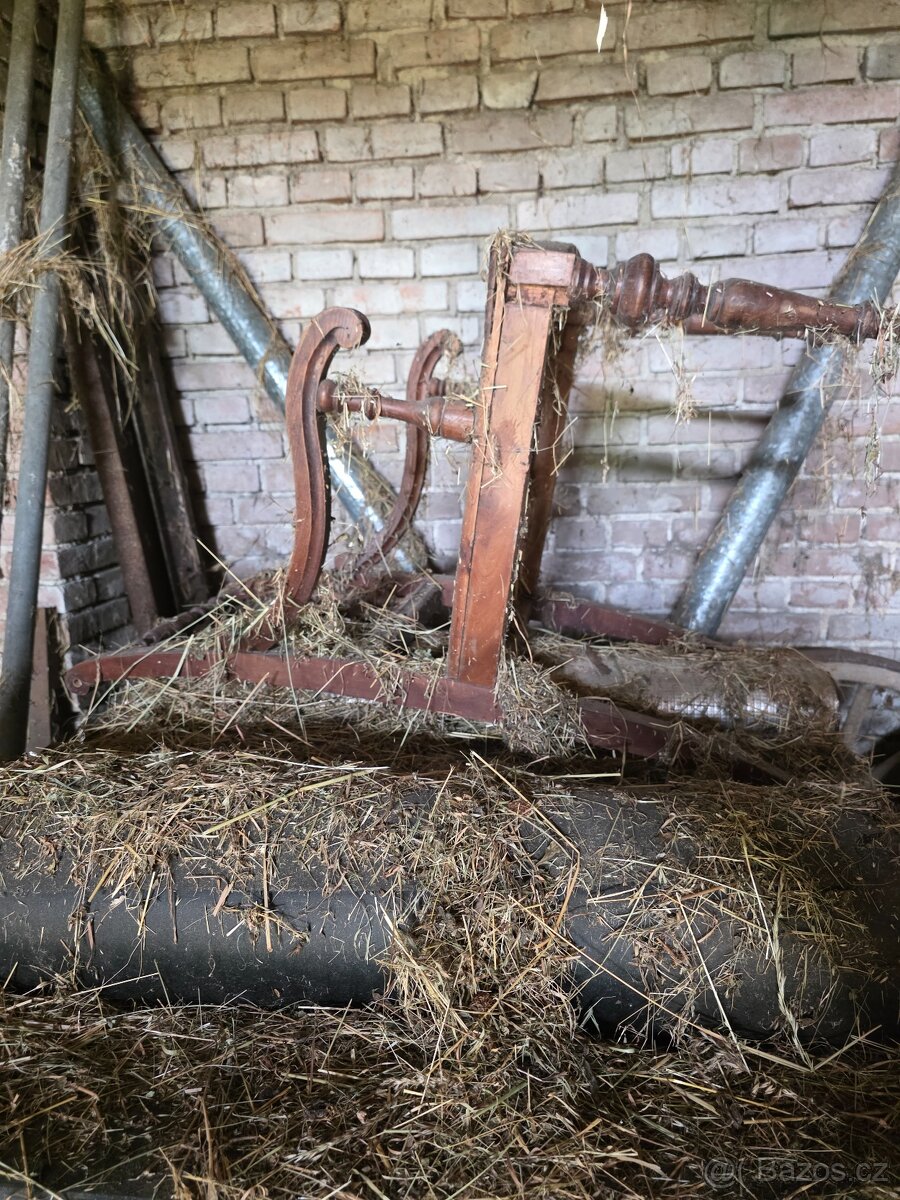 Staré věci/starožitnosti - 2
