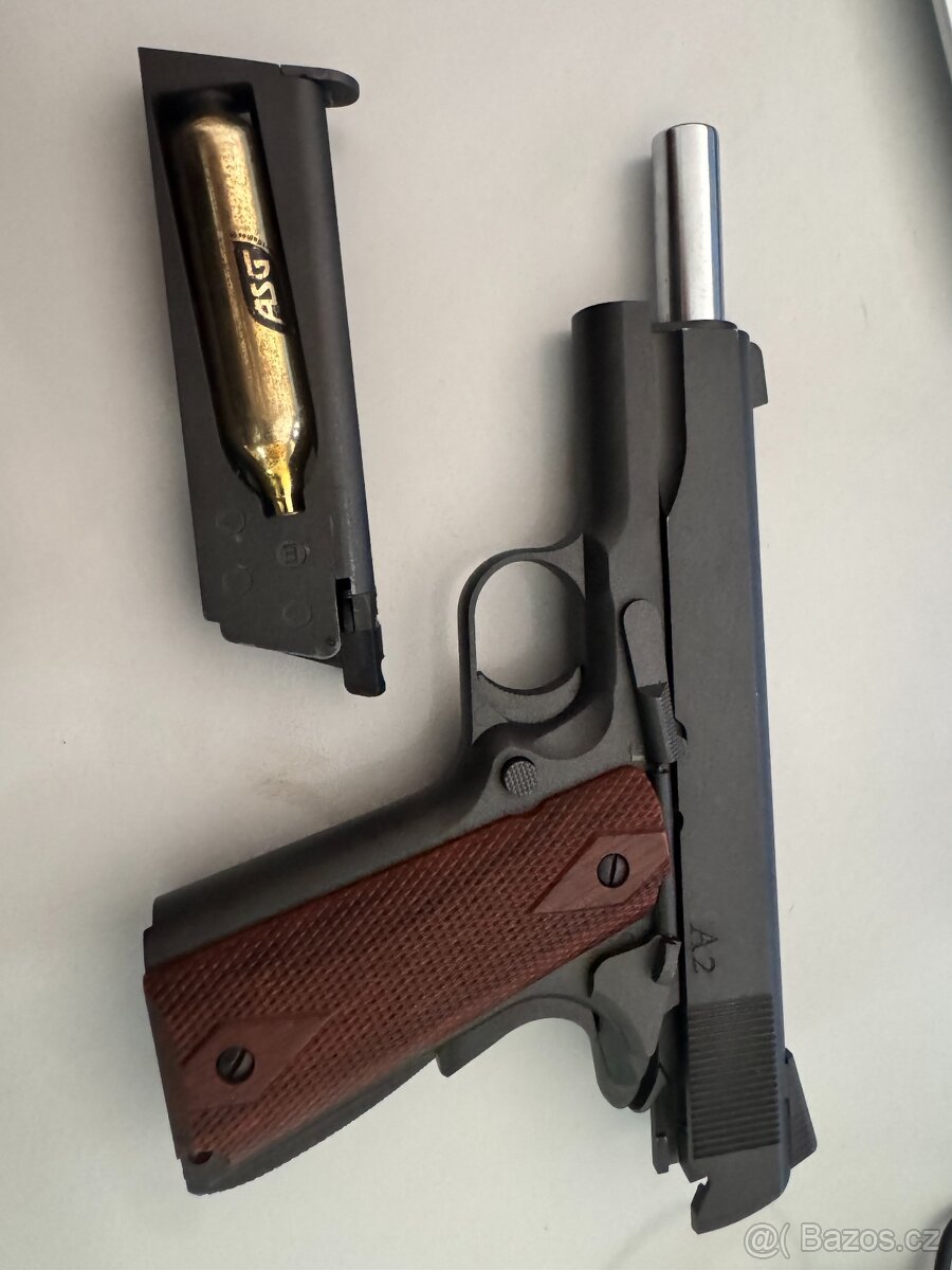 M1911 Plynová pistole - 2