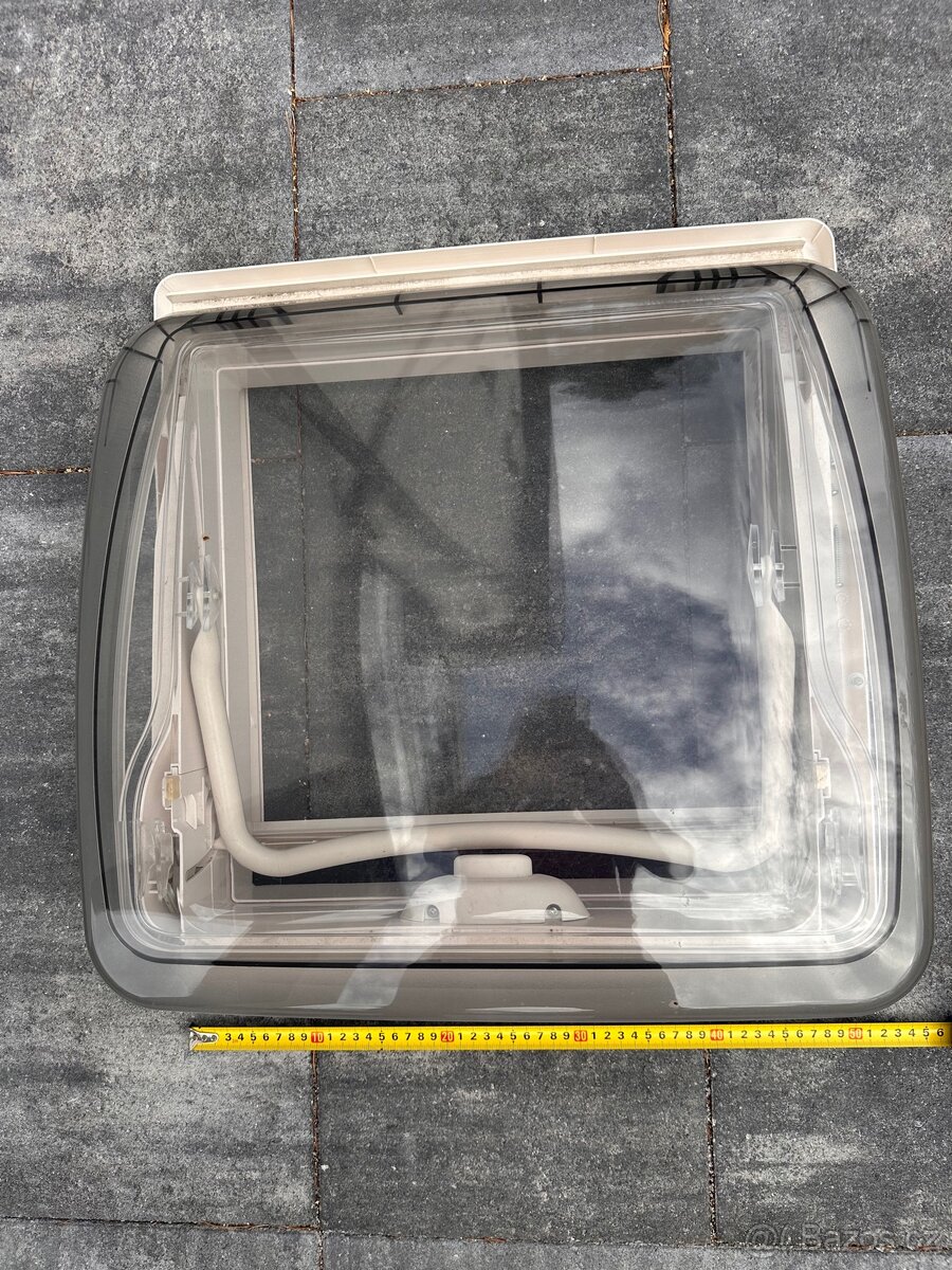 Střešní okno Dometic Mini Heki 40x40cm - 2