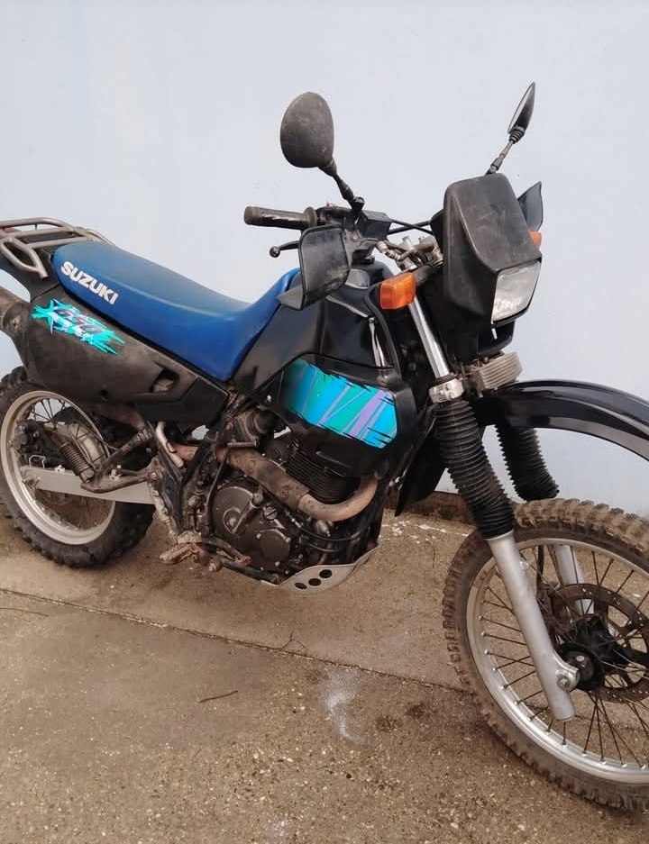 Suzuki Dr dr 650 a - 2