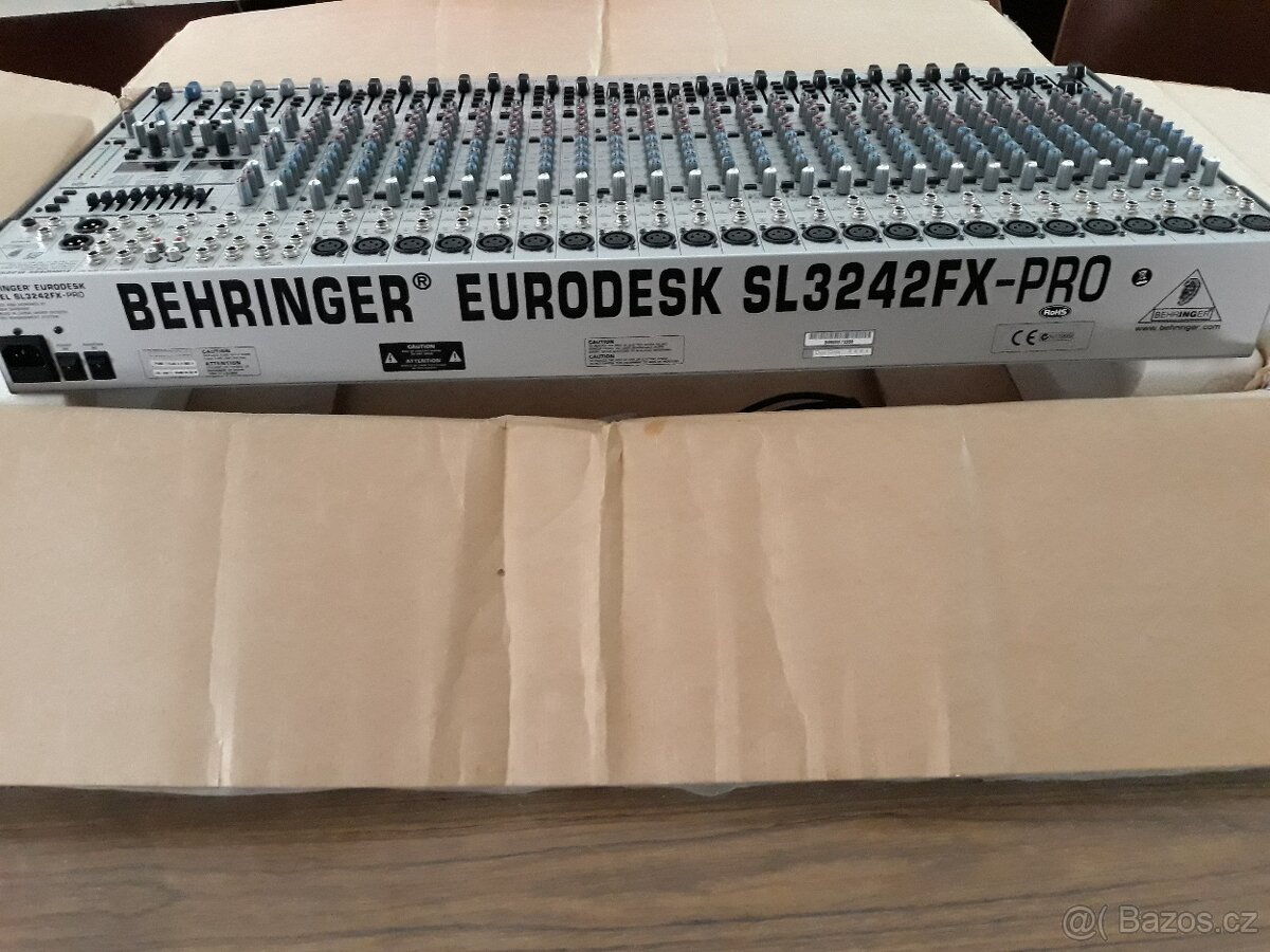 Mix. pult, zesilovač, reprobedny - 2