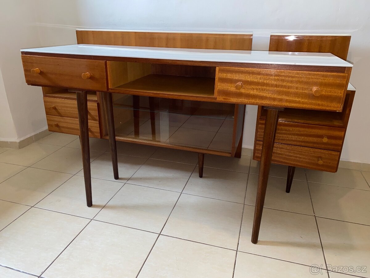 Retro nábytek Mojmír Požár 60.léta - 2