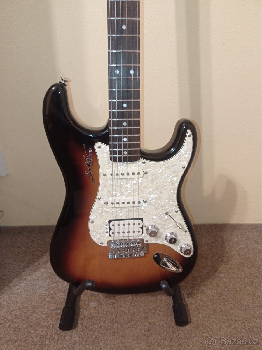 Squaier by Fender Stratocaster - 2
