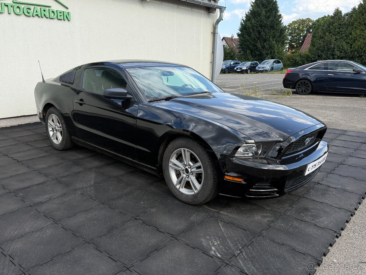 Ford Mustang 3.7 V6 Automat - 2