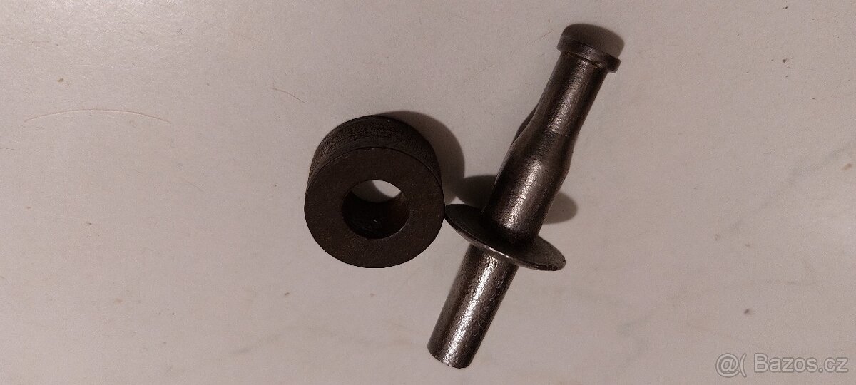 Originální přední díl závěru jehlovky chassepot - 2