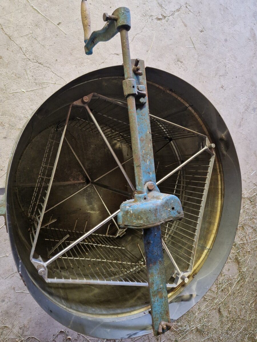 Medomet 4 rámkový. - 2