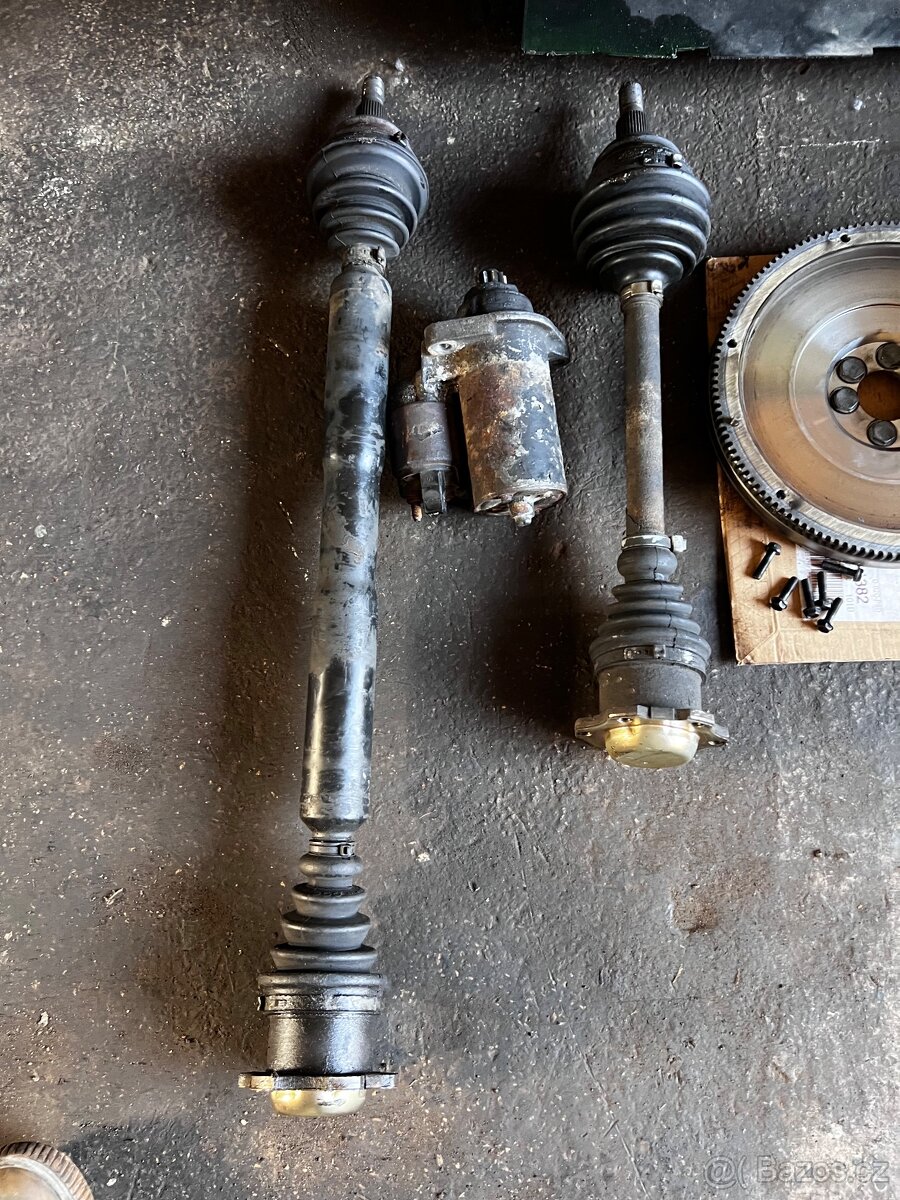 Poloosy / Startér / Spojka 1.8T / 1.9TDi - 2