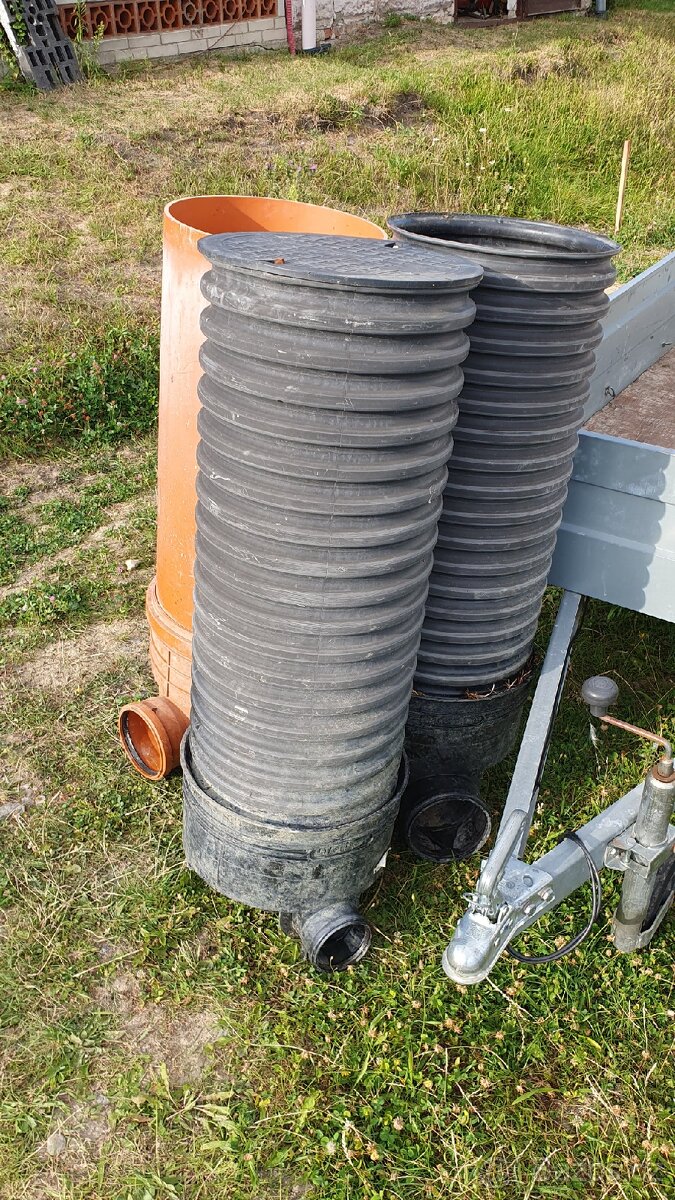 Revizní šachta 400 průchozí + plast. poklop 1,5t - 2