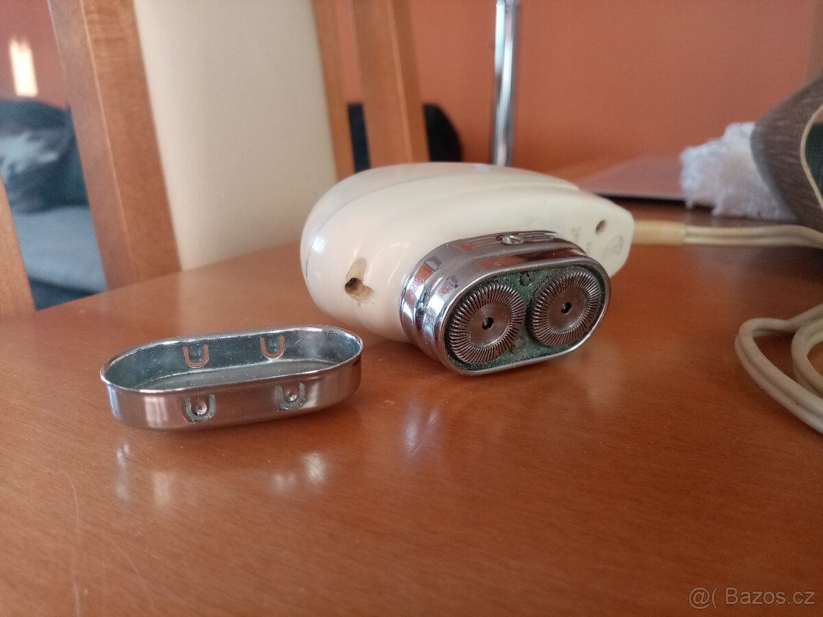 Starý holicí strojek.. - 2