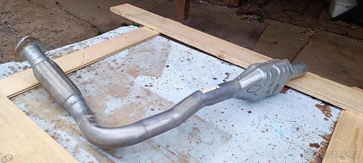 Nový nepoužitý katalizator - 2