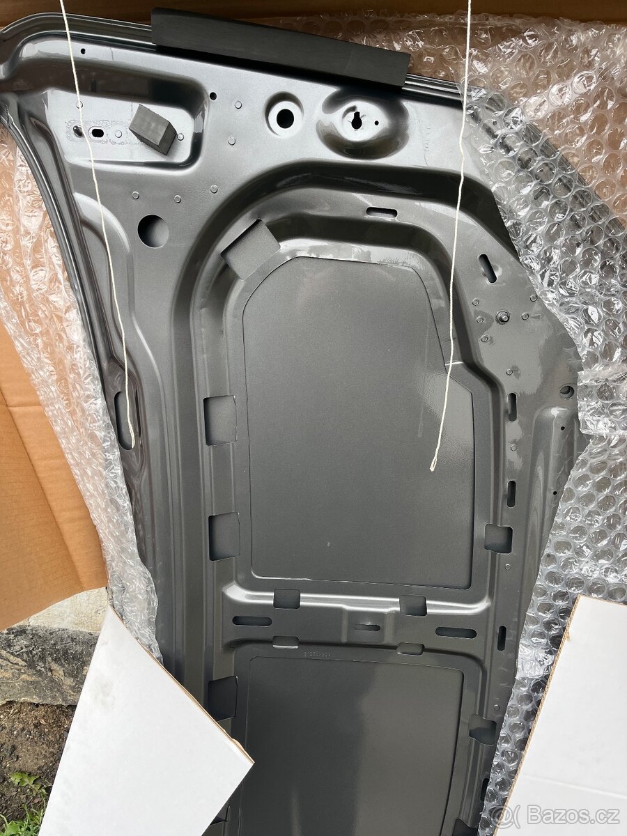 Kapota touran 1T5 - 2