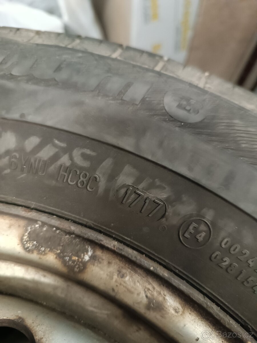 Mercedes-Benz Sprinter 225/70R15C - 2