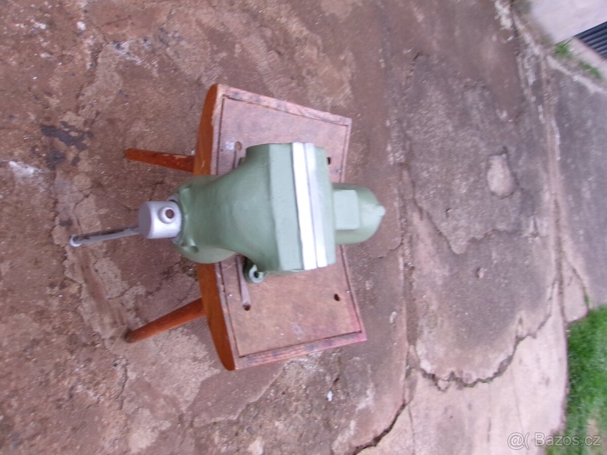 svěrák york 150 - 2