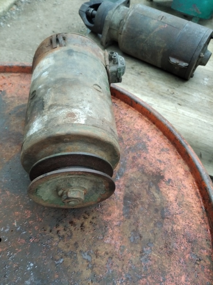 Prodám originál dynamo na ZETOR25 - 2