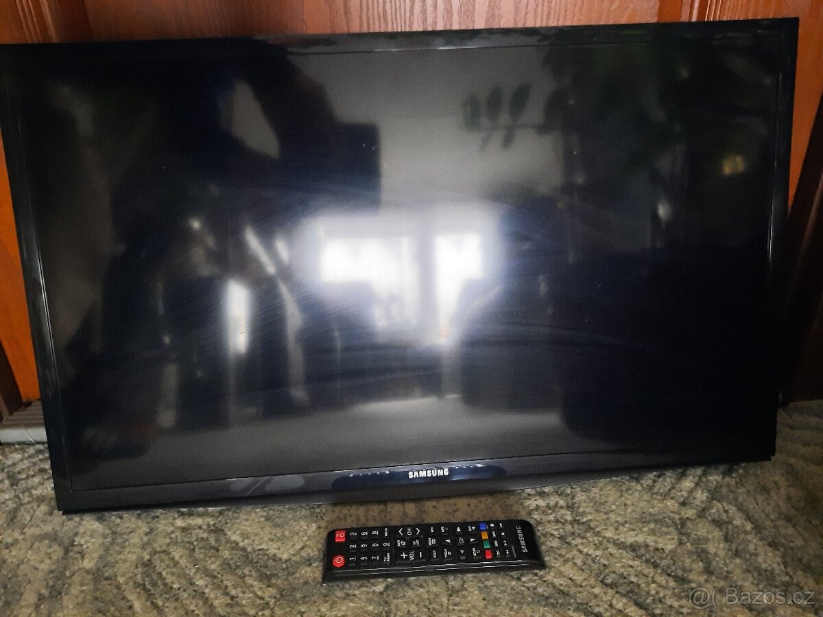 Samsung úhlopříčka 70 cm - 2