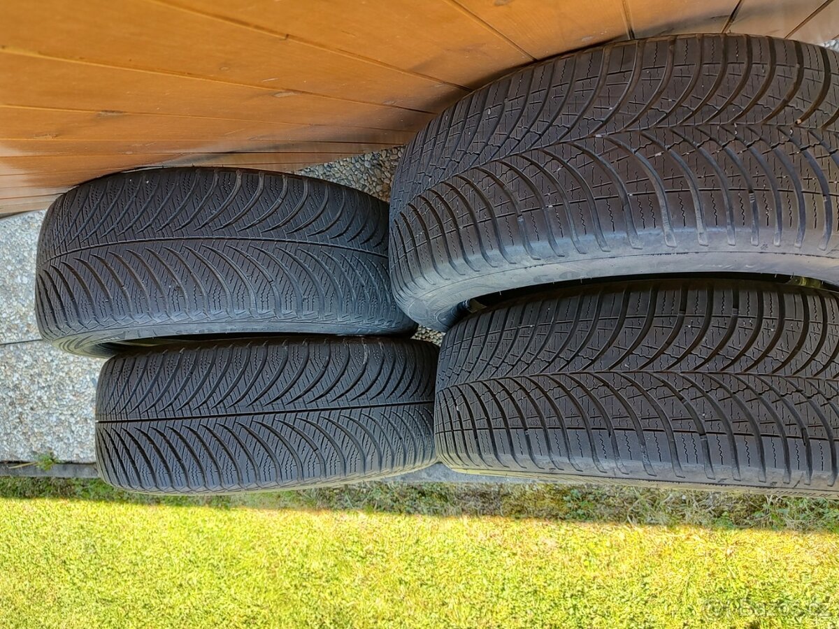 Goodyear 205/55 R16 - 2