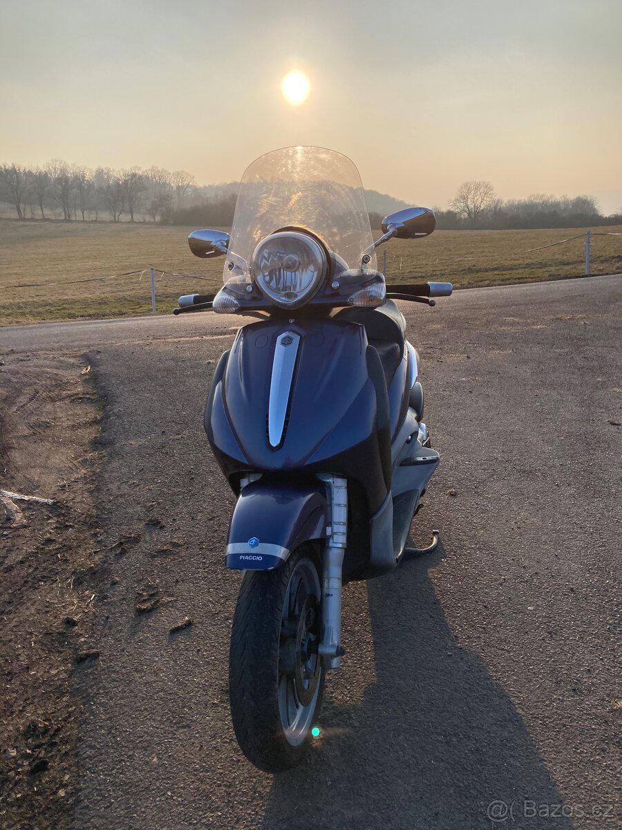 Piaggio Beverly 500 - 2