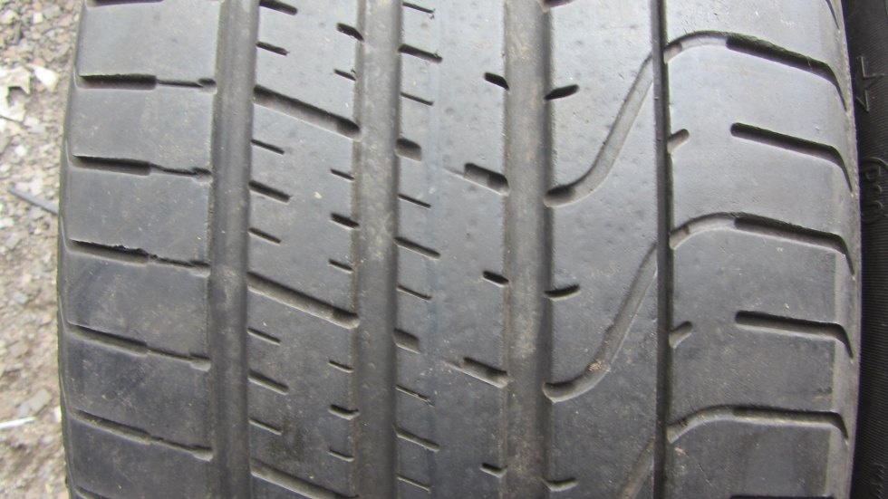 Letní pneu 245/45/19 Pirelli Run Flat - 2