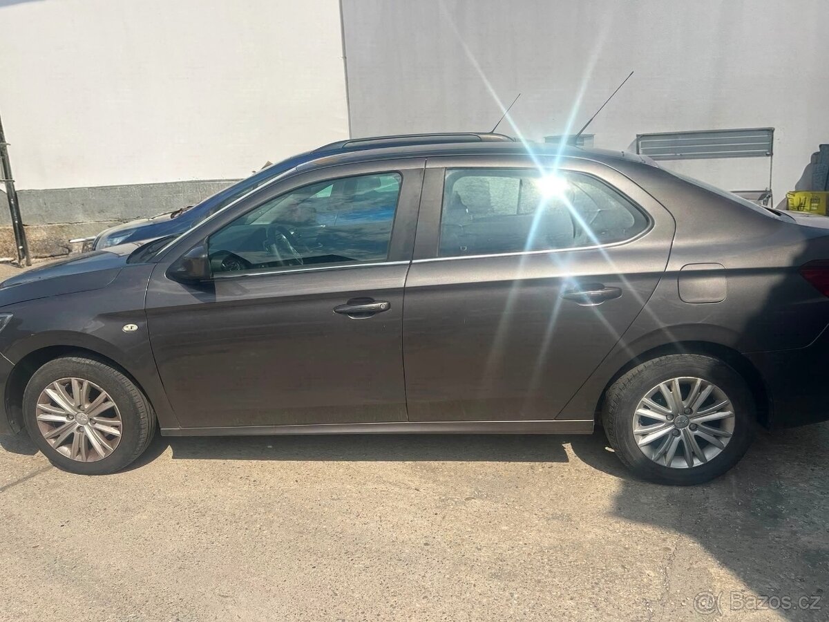 Peugeot 301 rok 2016 benzin - 2