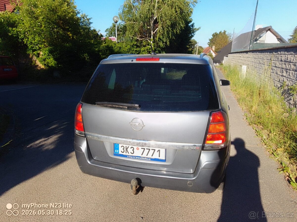 Zafira CDTI, 7 míst, 2.500Kč Automat - 2