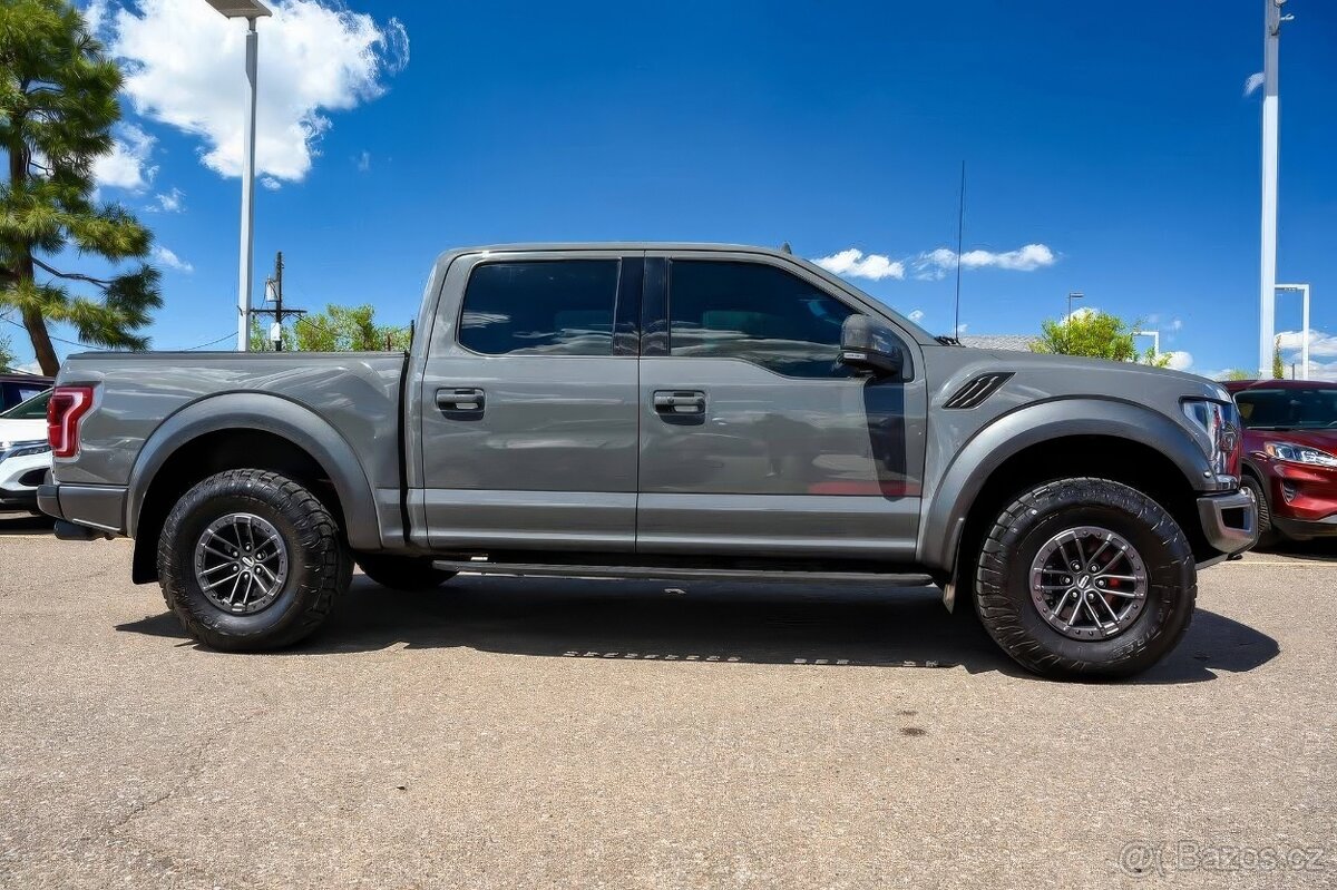 2020 Ford F-150 Raptor SuperCrew 4WD 3.5