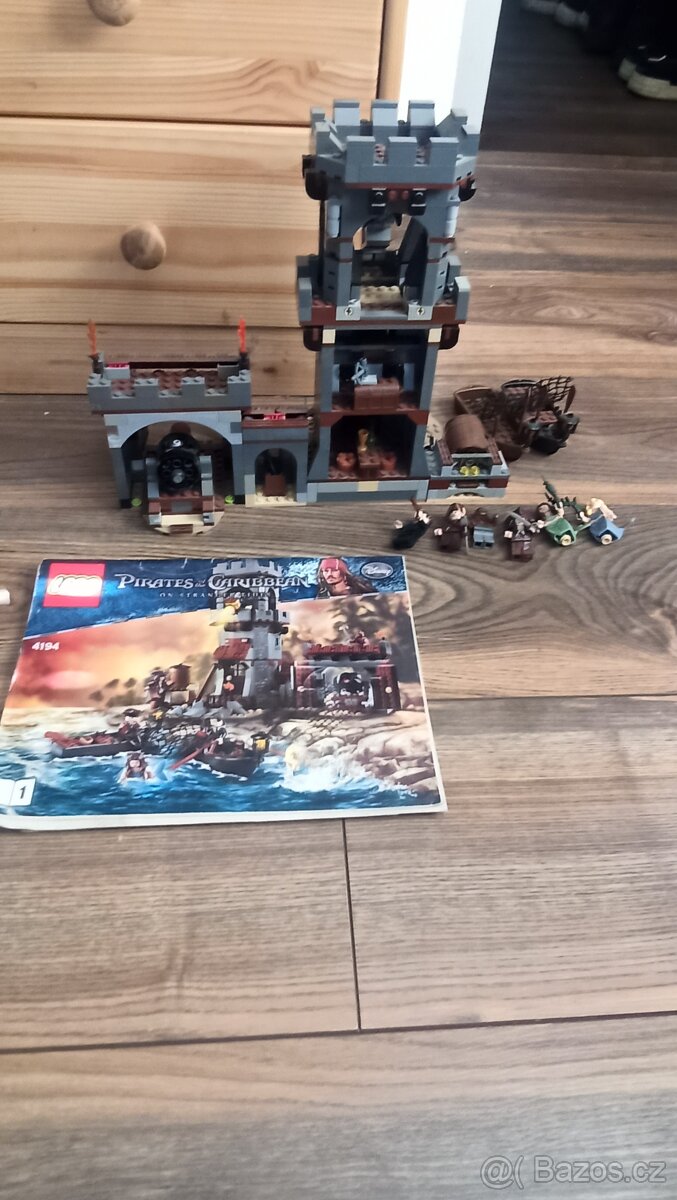 Lego piráti z Karibiku 4194/ rozbouřená zátoka - 2
