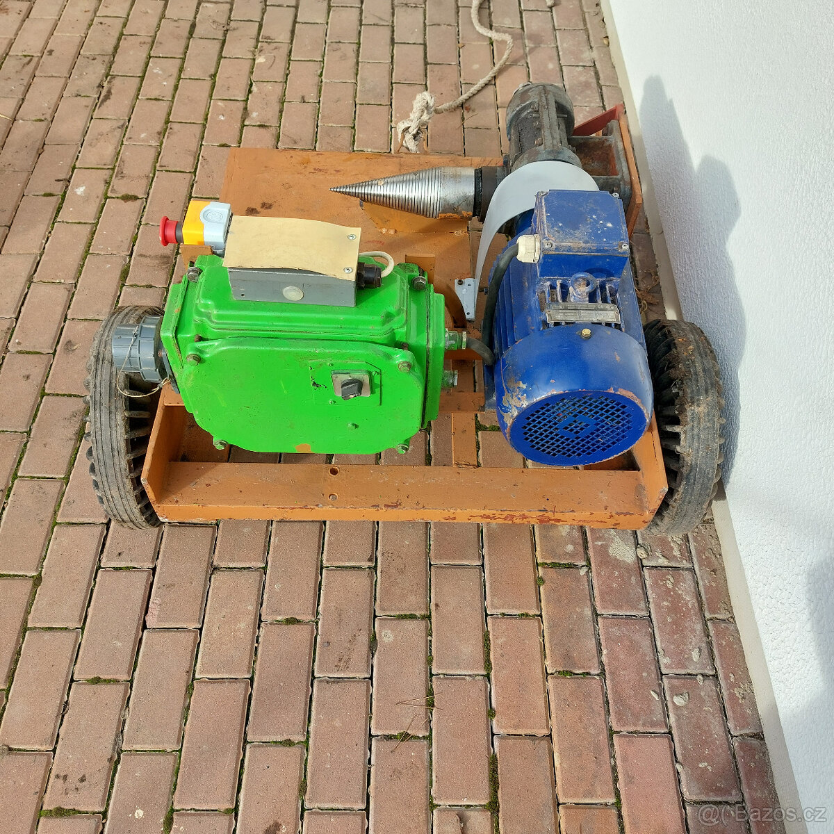 kuželová štípačka na dřevo - 2